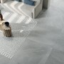 ABK POÉSIE PIERRE PIASE CENDRE 120X120 RETT