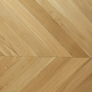 Parquet contrecollé Chêne Européen, Point de Hongrie, Brossé, Vernis UV Naturel, 10-4x90x610mm