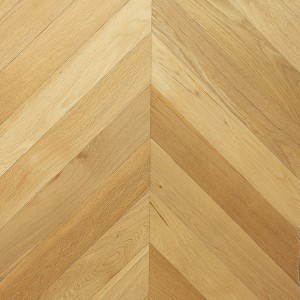 Chêne Brossé, Chevron Français 45, Vernis UV, Naturel, Choix Ab, 10-4x90x510mm